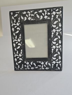 Metal Scroll Photo Picture Glass Frame Easel Standing Shelf